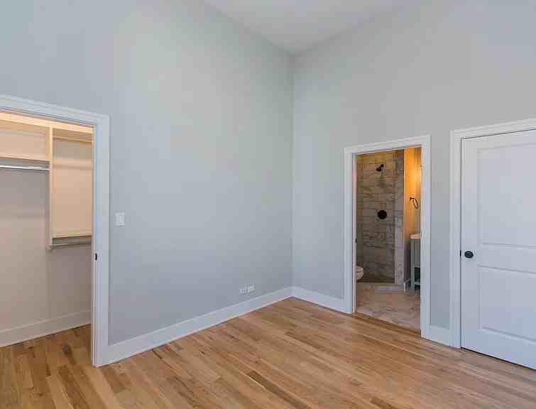 1824 W Augusta Blvd #1R - Photo 7 of 10