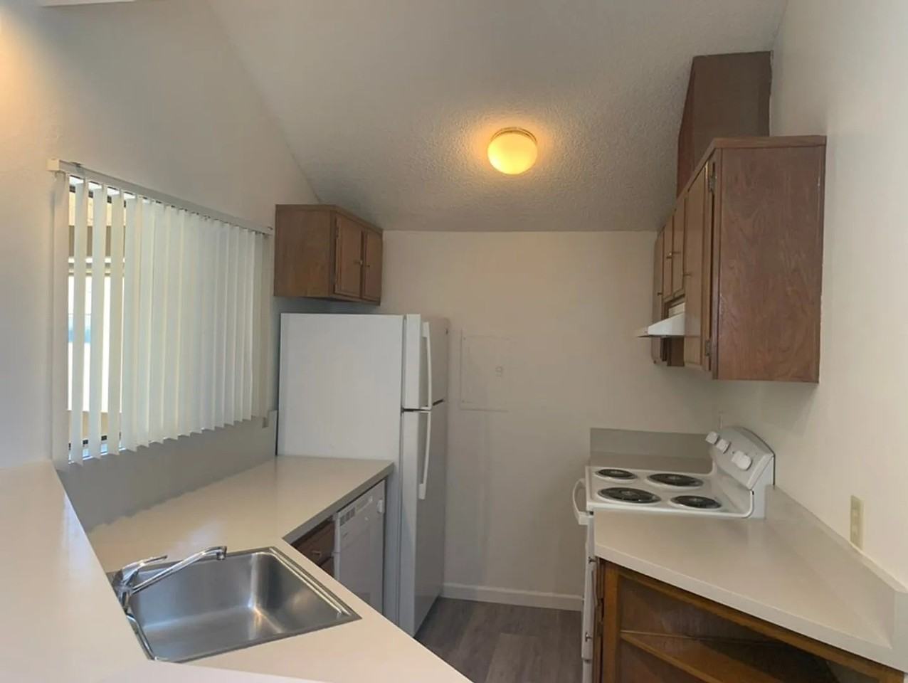 5300 E Waverly Dr - Photo 4 of 9