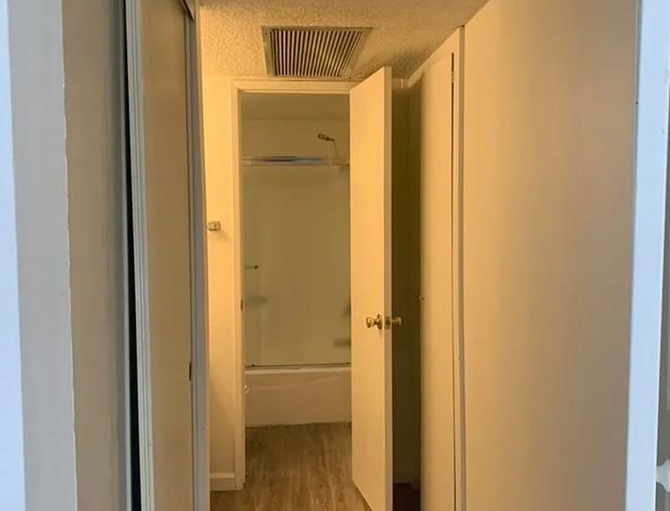 5300 E Waverly Dr - Photo 5 of 9