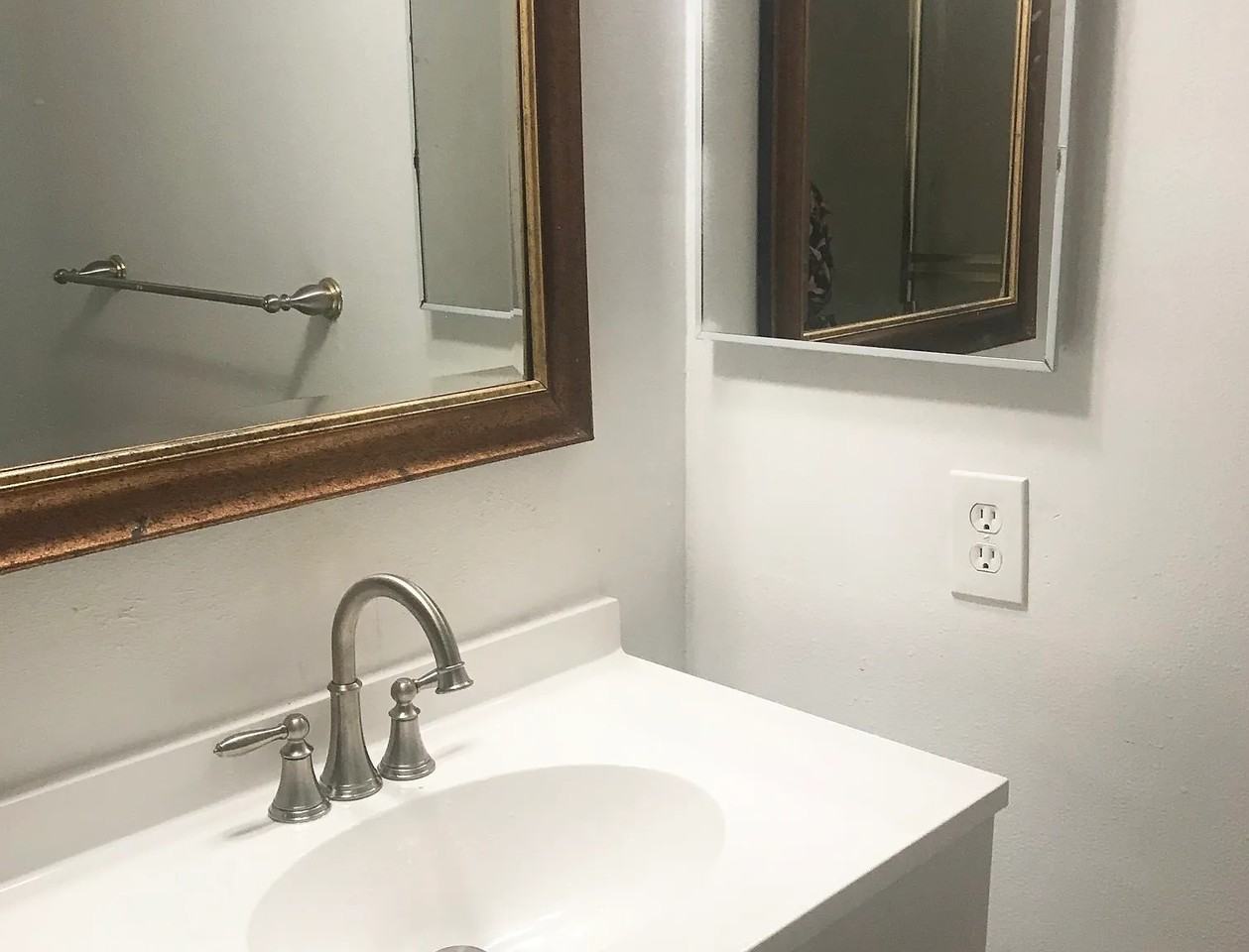 5650 Sumner Way #101 - Photo 5 of 8