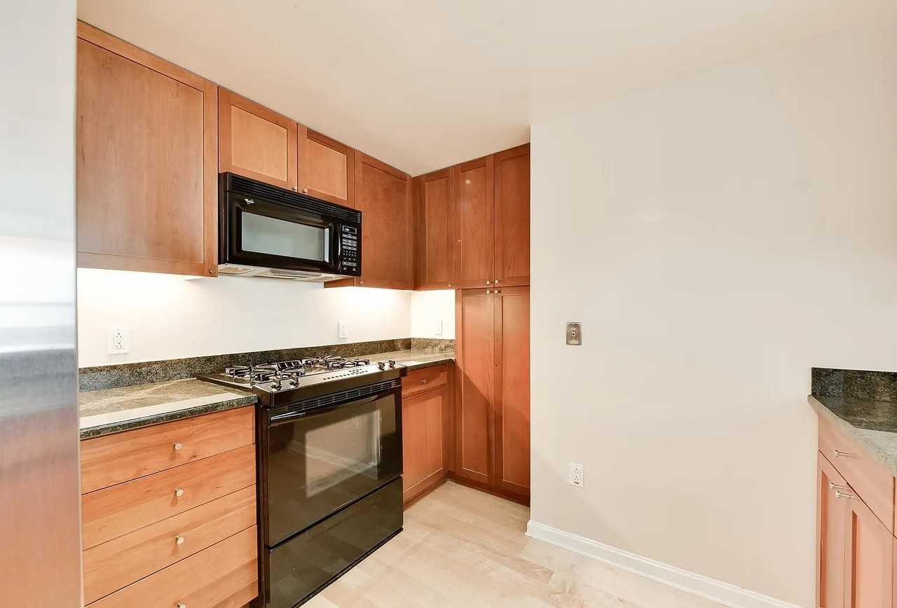 400 Beale St #705 - Photo 3 of 14