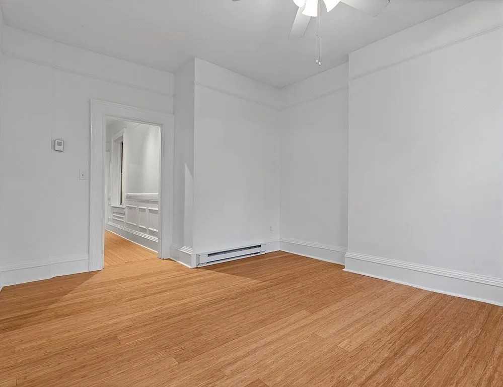 592 Columbus Ave #4 - Photo 4 of 10