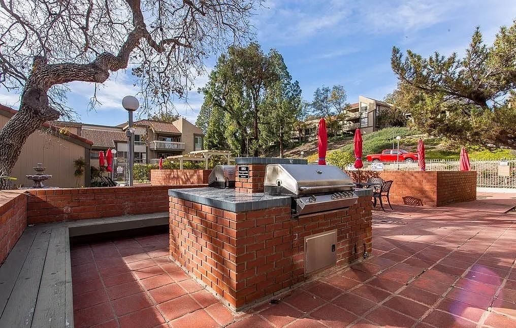 801 Pinetree Cir #22 - Photo 6 of 19