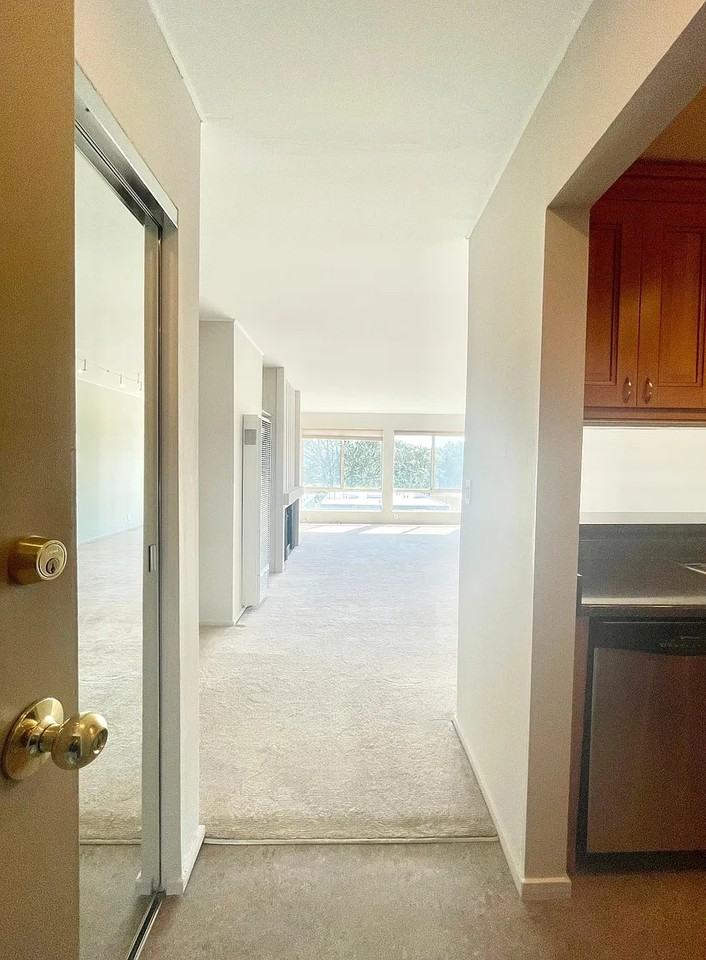 950 Duncan St #202E - Photo 2 of 18