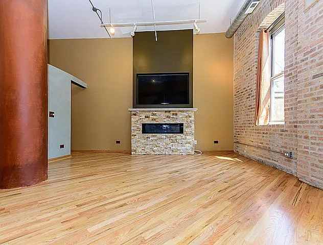 1801 W Larchmont Ave #108 - Photo 3 of 17