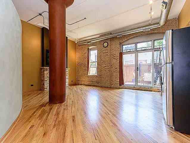 1801 W Larchmont Ave #108 - Photo 4 of 17