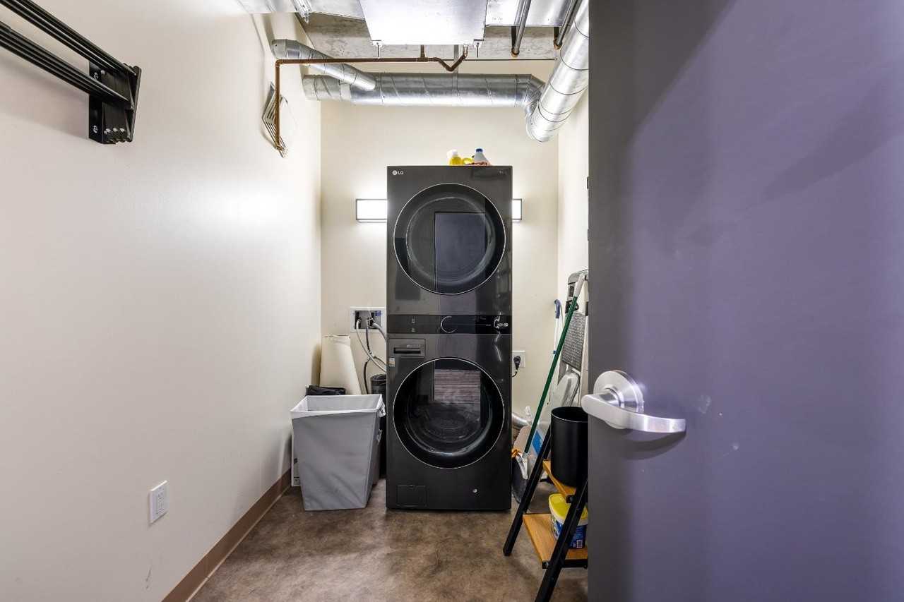 8570 Center Pkwy - Photo 2 of 14