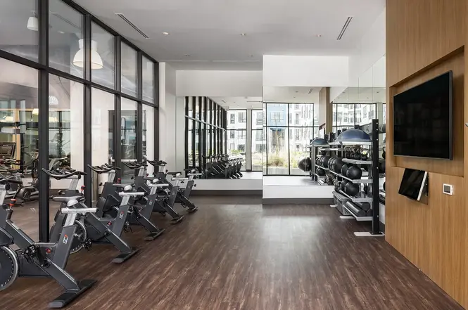 238 13th St - Photo 3 of 18