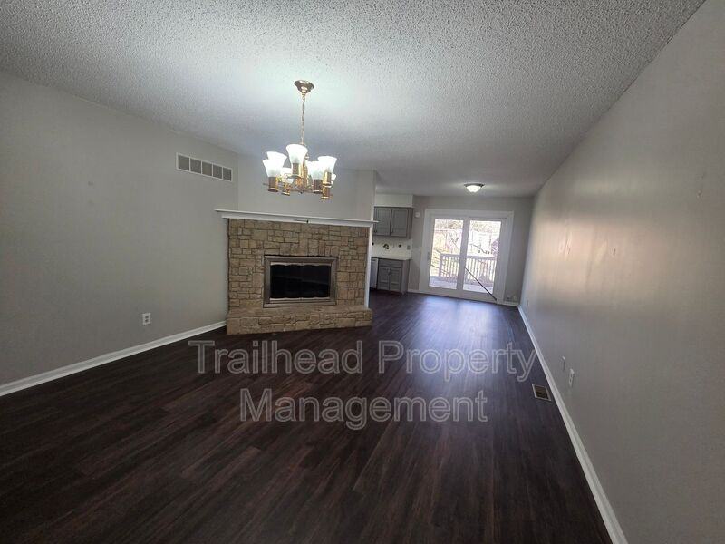 8014 Nw 79th Ter - Photo 3 of 28