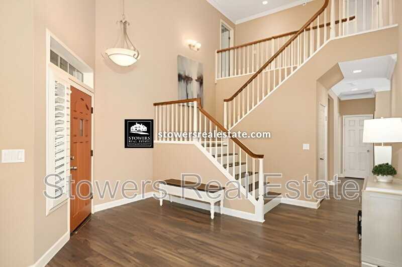 441 Coventry Pl - Photo 5 of 37