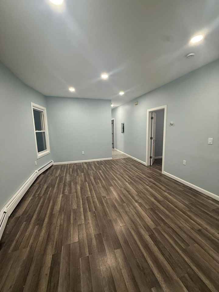 100 Rosa Parks Blvd #1 - Photo 3 of 14