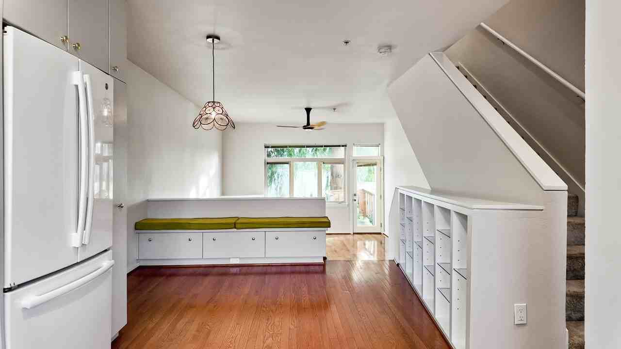 11560 Stone Ave N #102 - Photo 5 of 31