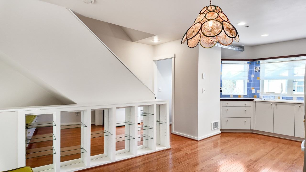 11560 Stone Ave N #102 - Photo 7 of 31