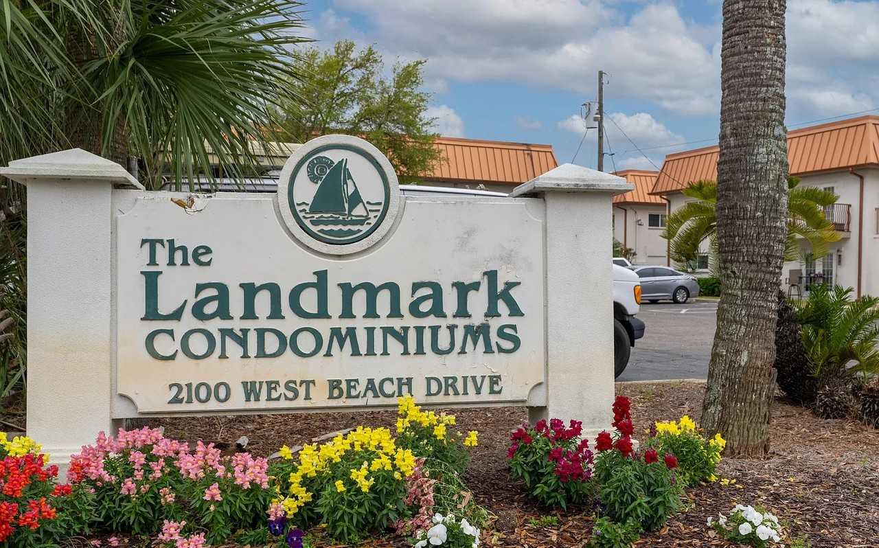 2100 W Beach Dr #R103 - Photo 3 of 49