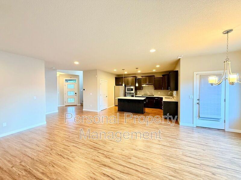 15601 Ne 107th St - Photo 3 of 32