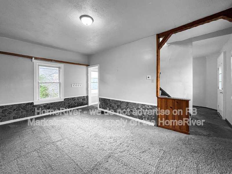 1212 3rd Ave - Photo 4 of 20