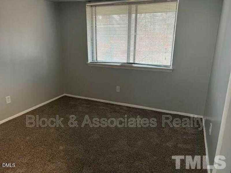 1281 Schaub Dr #I - Photo 5 of 8