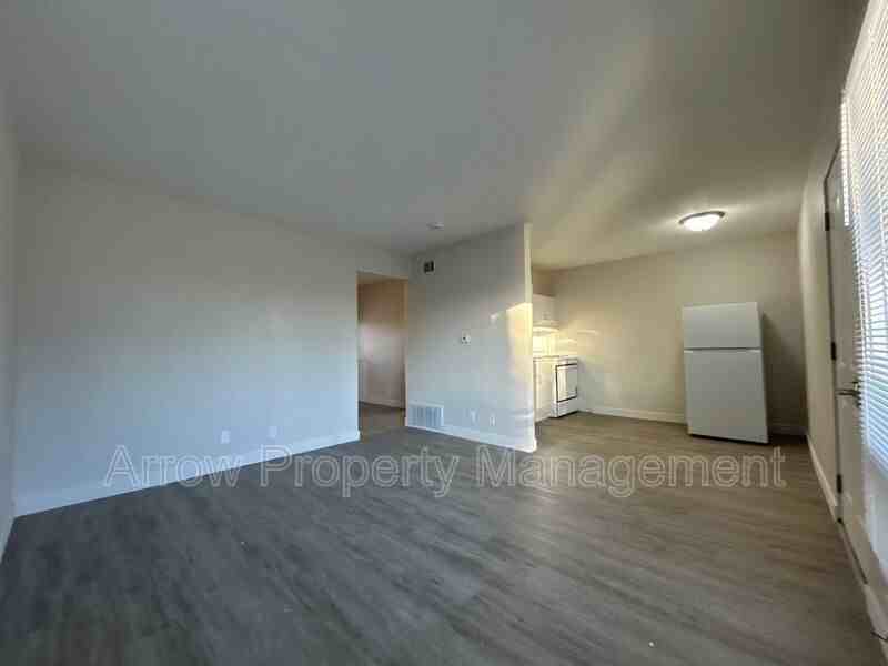 1416 Oakland Rd Ne - Photo 2 of 8
