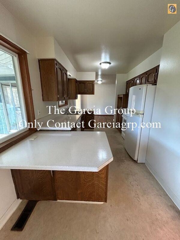 17006 Se Morrison Ct - Photo 3 of 27