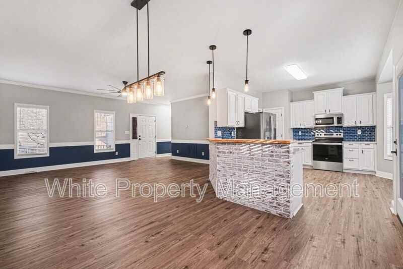 2208 Charles Towne Ct - Photo 6 of 23