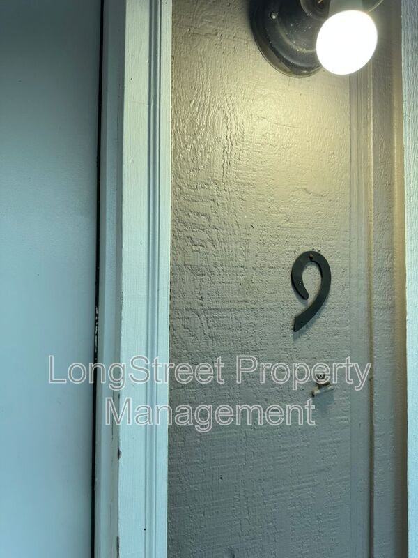 970 Nw Garfield Ave #9 - Photo 5 of 24