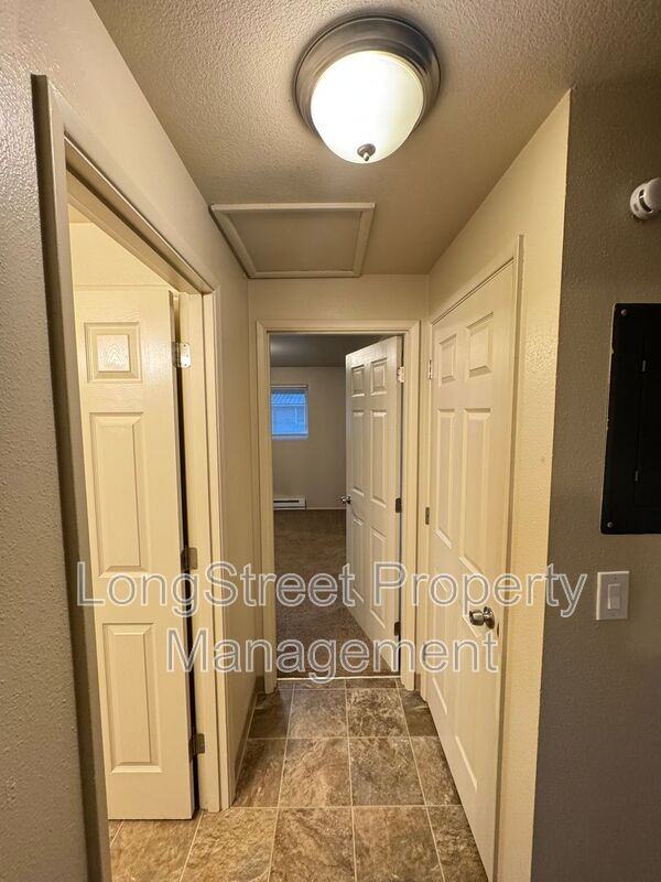 970 Nw Garfield Ave #21 - Photo 6 of 23