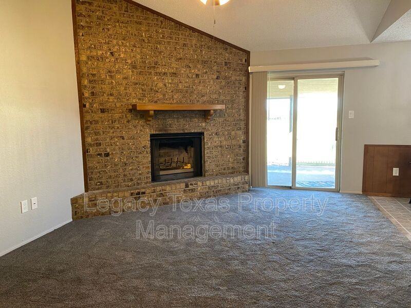 1413 Berry Dr - Photo 5 of 21