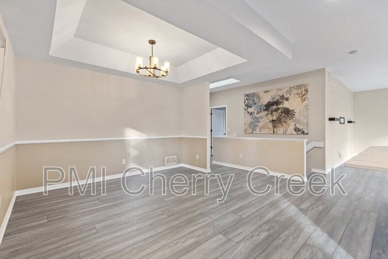 6545 E Exposition Ave - Photo 4 of 33