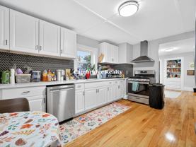 114 Woodstock St #3T - Photo 1 of 1