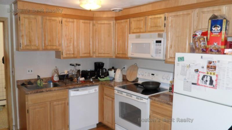 445 Washington St #201 - Photo 2 of 5
