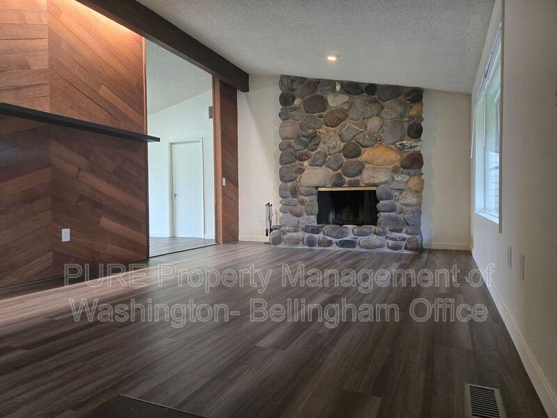 2736 Xenia St - Photo 4 of 16