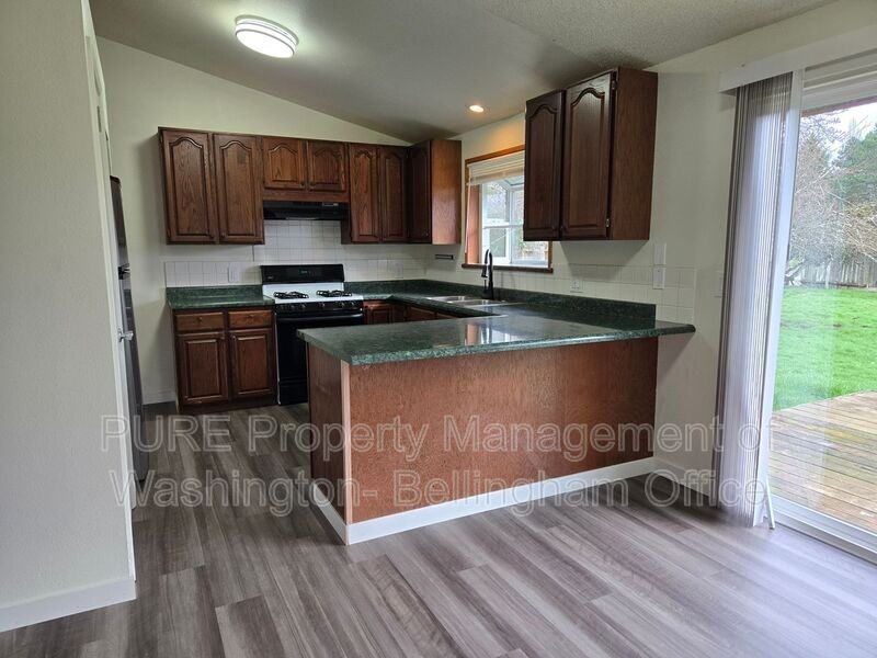 2736 Xenia St - Photo 5 of 16