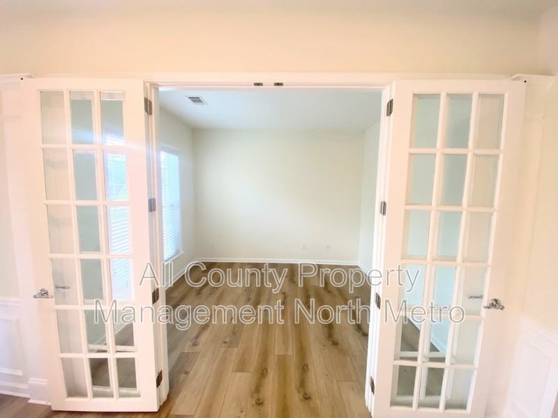 4440 Azurite St - Photo 5 of 17