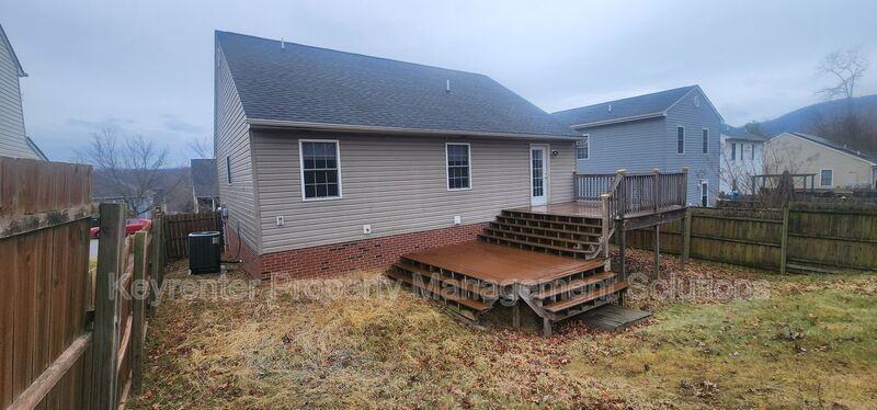 1516 C St - Photo 4 of 28