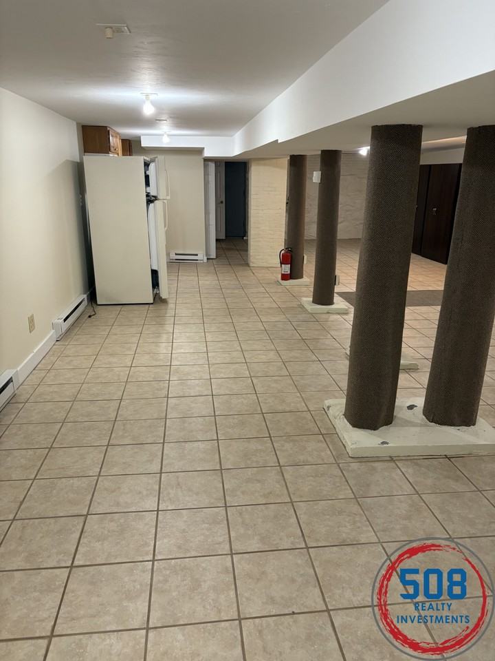 Summer St #G - Photo 4 of 8