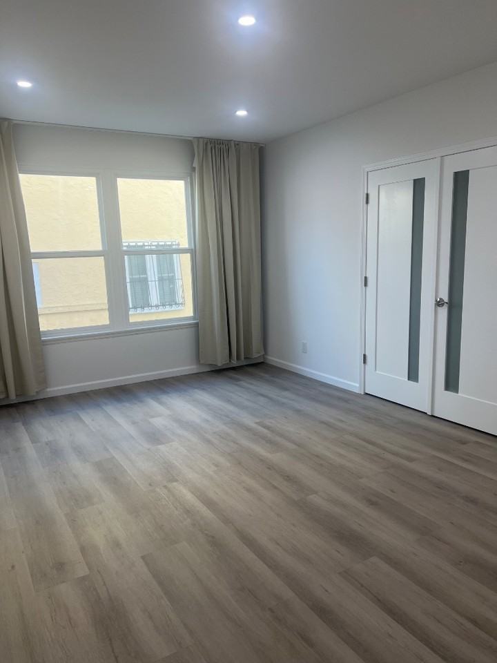 4915 E Ocean Blvd - Photo 6 of 14