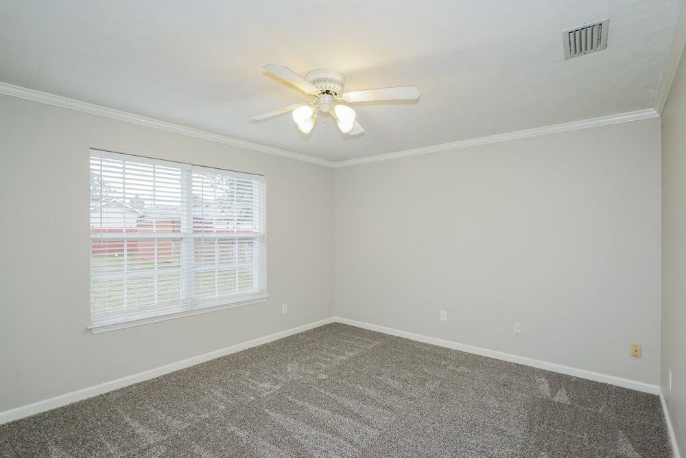 897 Lavergne Ln - Photo 6 of 16