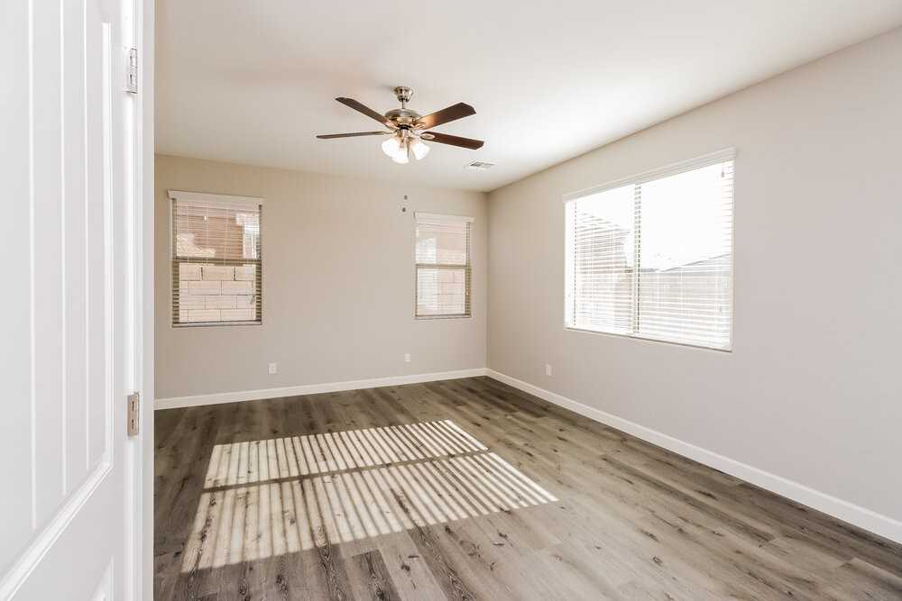 5019 E Iolite St - Photo 4 of 17