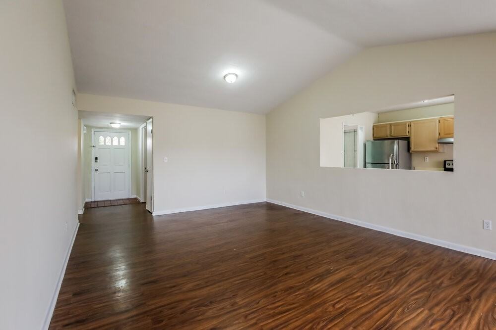 11010 Sw 123rd Ave - Photo 5 of 16