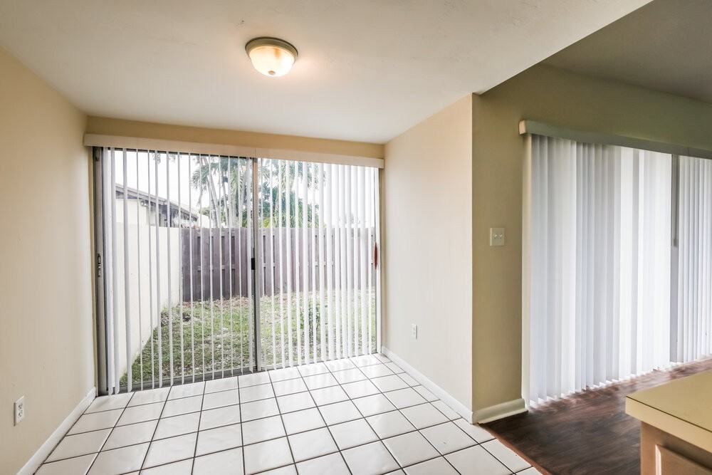 11010 Sw 123rd Ave - Photo 6 of 16