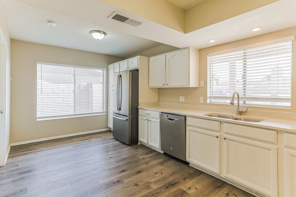 1307 W Palo Verde Dr - Photo 6 of 16