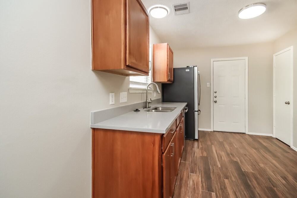 4435 Plumeria Ave - Photo 7 of 16