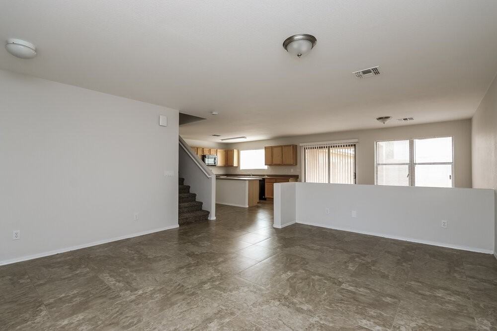 9415 W Virginia Ave - Photo 3 of 15