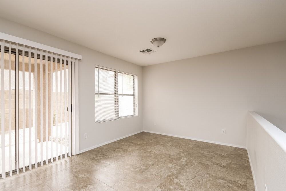 9415 W Virginia Ave - Photo 4 of 15