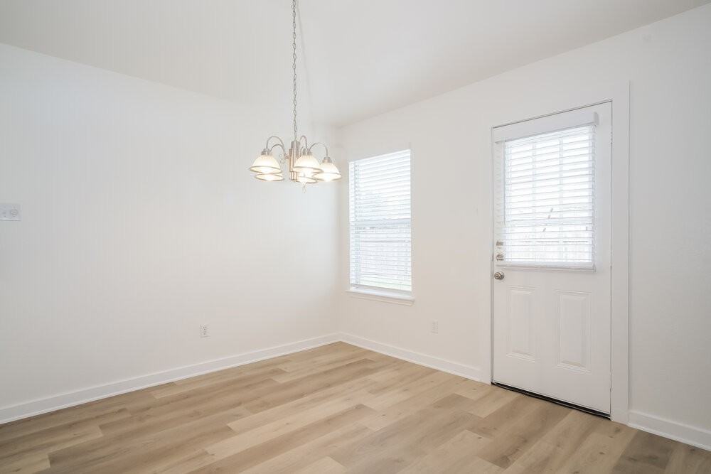 105 Lucy Cv - Photo 6 of 15