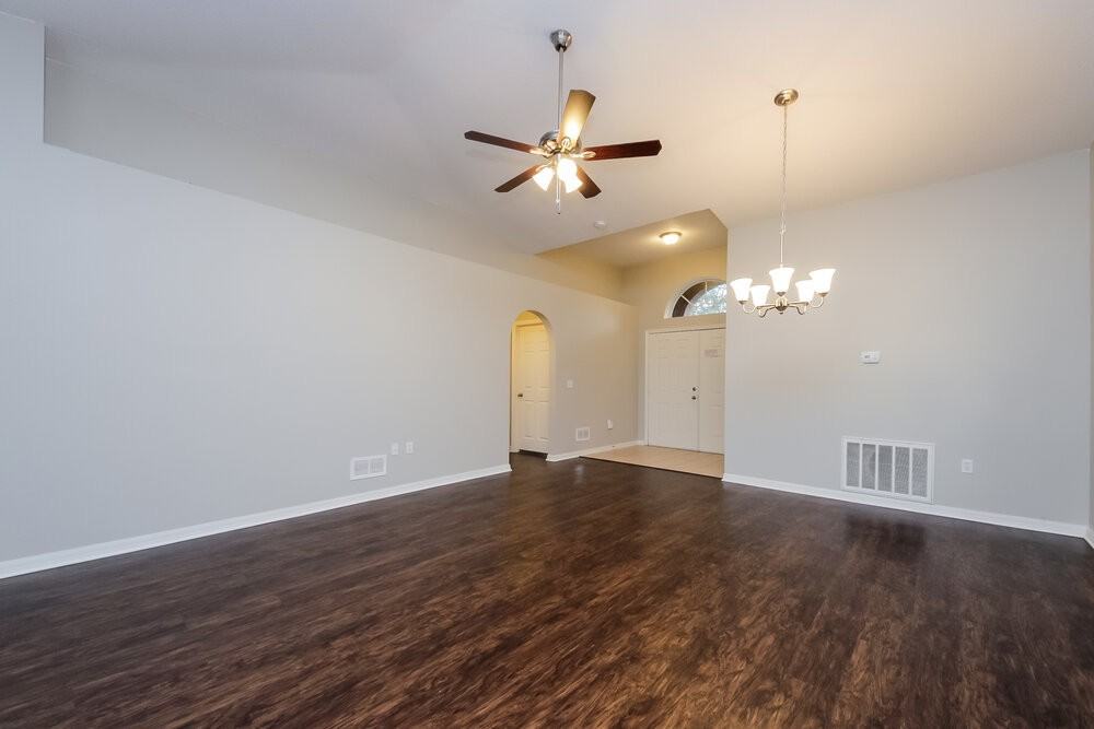 3047 Elbib Dr - Photo 2 of 15