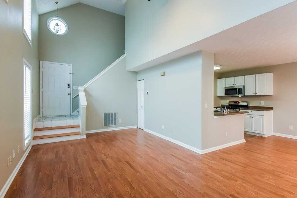 13477 Aventide Ln - Photo 5 of 17