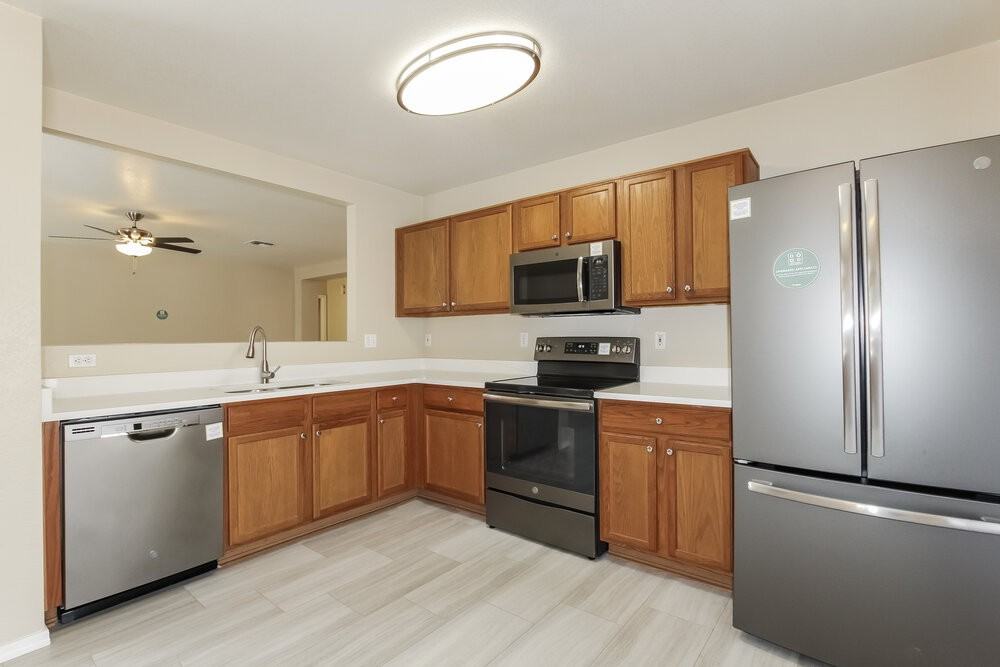 3042 W Casino Ave - Photo 7 of 16