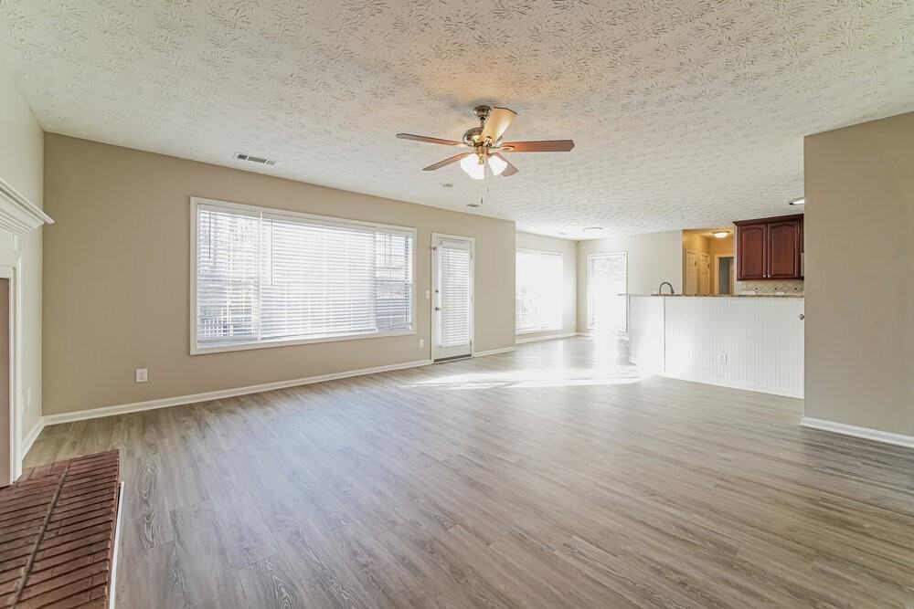 2711 Denian Ct Nw - Photo 7 of 18