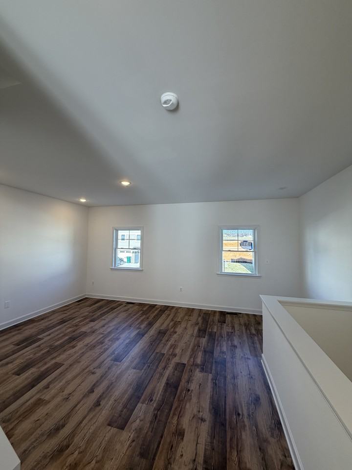 1420 Derby Drive - Photo 3 of 16